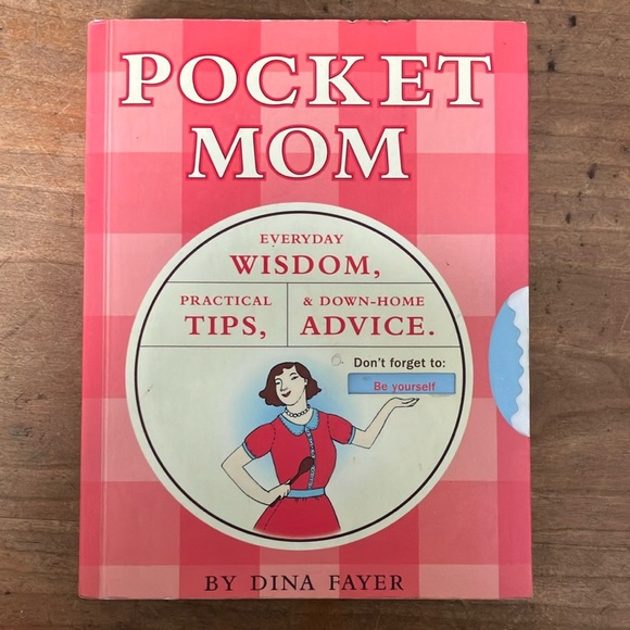 Book : Pocket Mom - every day wisdom, tips and down home advice by Dina Fayer - Picture 1 of 16